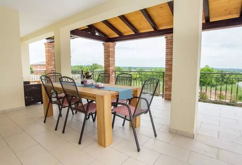 Beautiful And Modern Villa With Private Pool In Village Kastelir In Istria