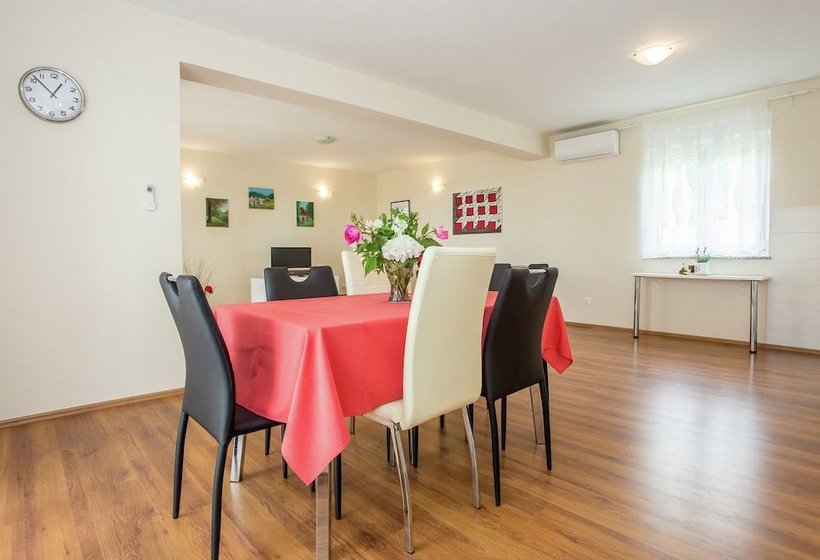 Beautiful And Modern Villa With Private Pool In Village Kastelir In Istria