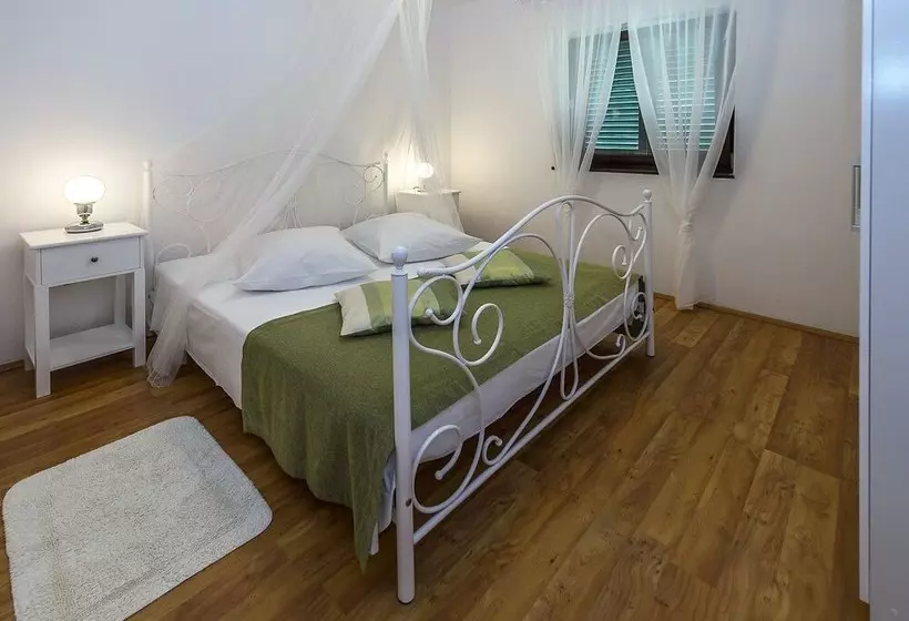 Beautifull Spacious Family Villa With Private Pool, Privacy And Relax Guaranteed