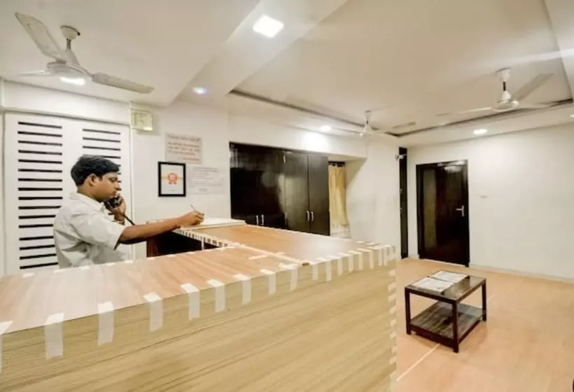 ホテル Swagatham Residency