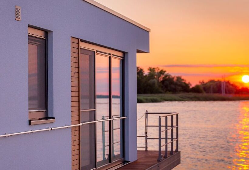 ホテル Well Hausboote