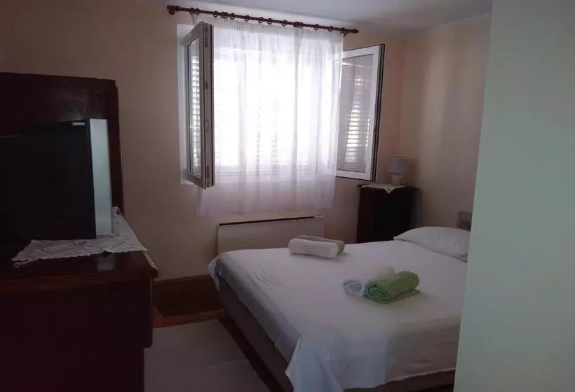 Majatalo Rooms Brezak Lastovo