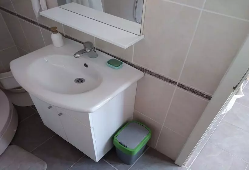 Majatalo Rooms Brezak Lastovo