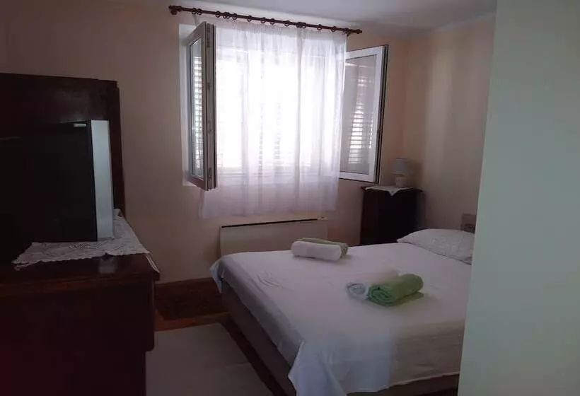 Majatalo Rooms Brezak Lastovo