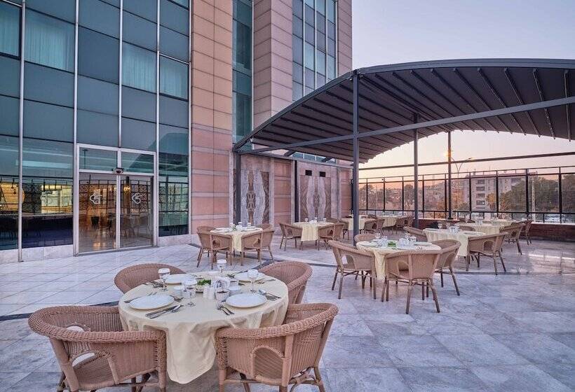 Отель Dedeman Sanliurfa