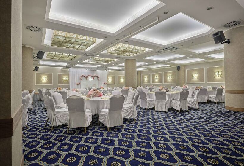 Отель Dedeman Sanliurfa