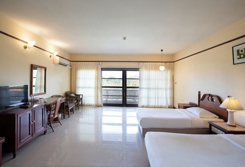 בית מלון כפרי Eurasia Chaam Lagoon