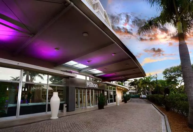 هتل Hilton Noumea La Promenade Residences