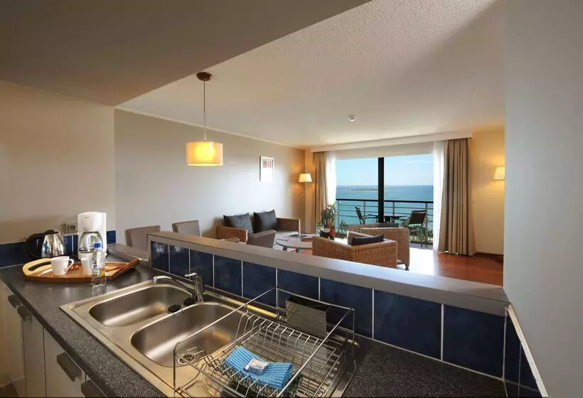 هتل Hilton Noumea La Promenade Residences