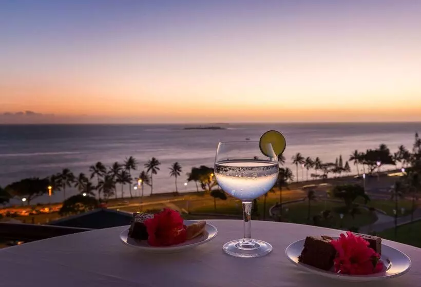 هتل Hilton Noumea La Promenade Residences