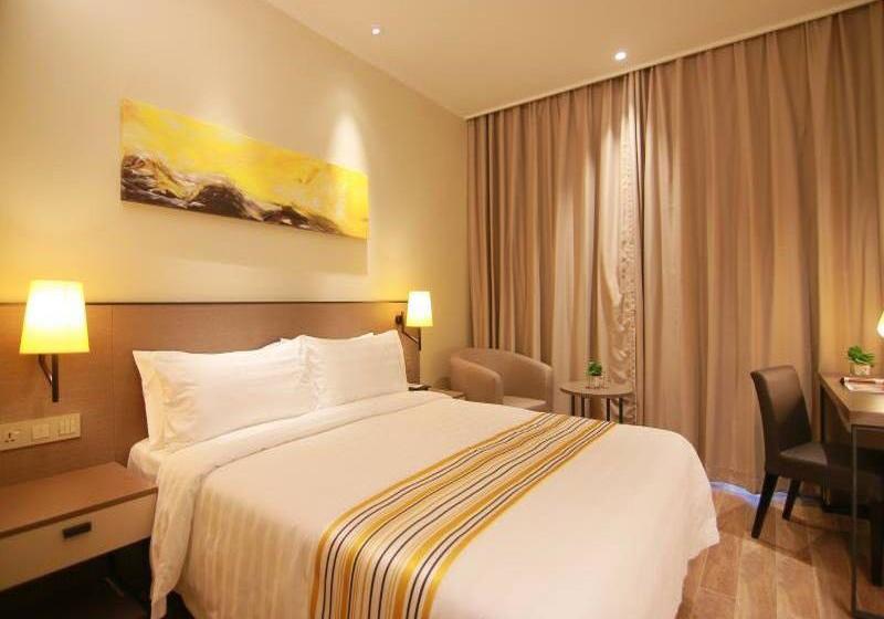 Hotel Home Inn North Bund