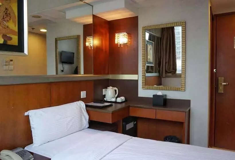 هتل Oriental Lander