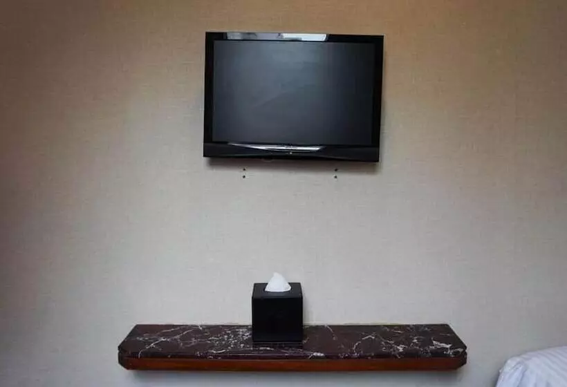 هتل Oriental Lander