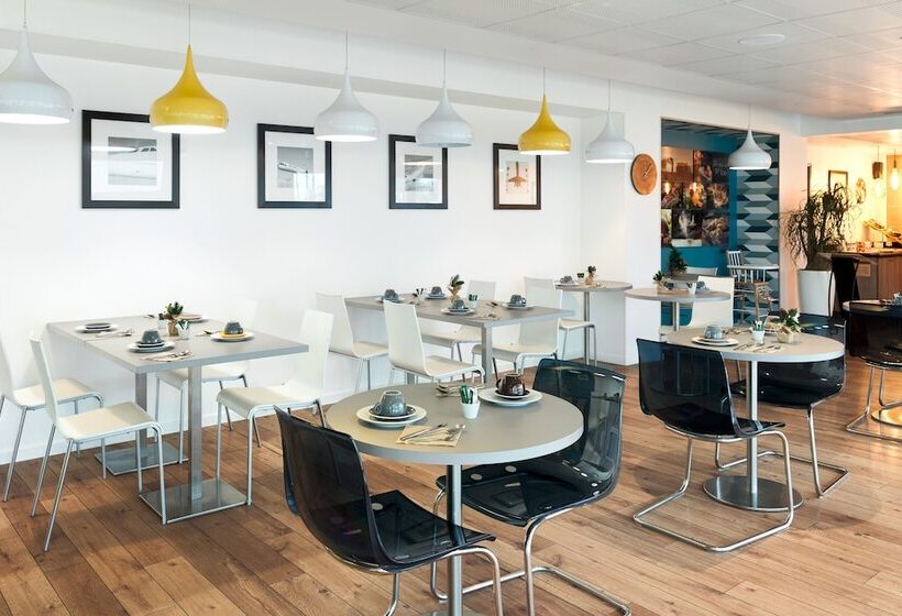 ホテル Zenitude Hôtel Résidences Roissy Village