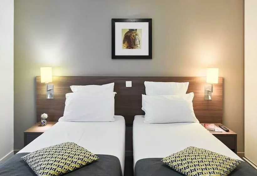 هتل Zenitude Hôtel Résidences Roissy Village