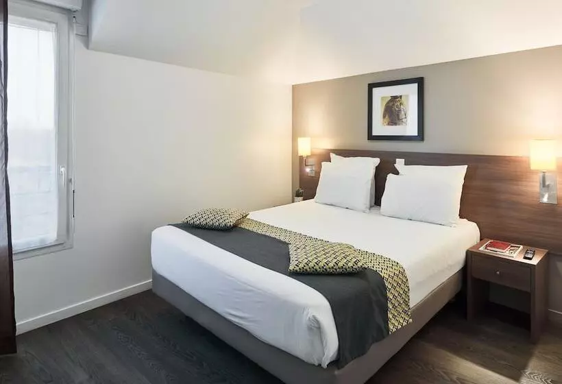 هتل Zenitude Hôtel Résidences Roissy Village