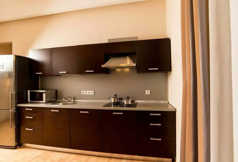 Senator Victory Square