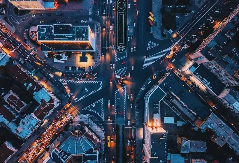 Senator Victory Square