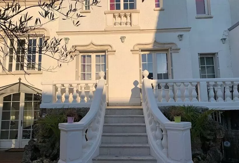 Aamiaismajoitus (B&B) Villa Florian