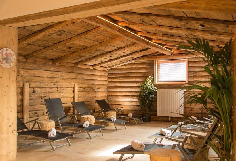 هتل Landhaus Hubertus Wellness & Breakfast