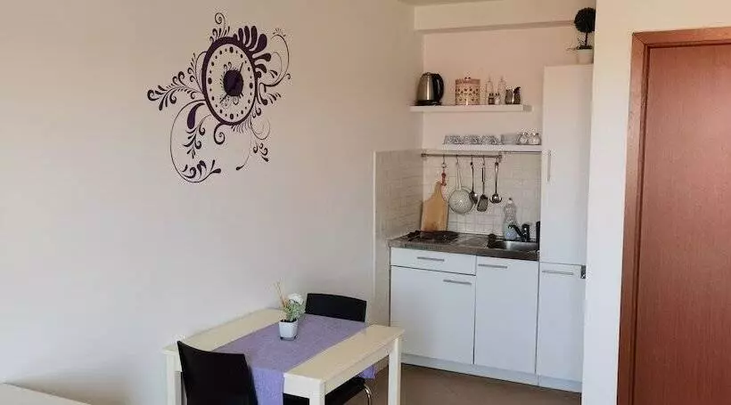 Majatalo Apartments Neva Supetar