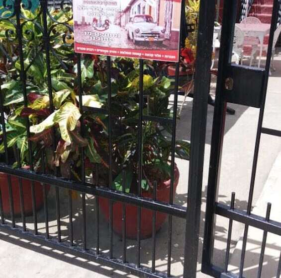 هتل Casa Dra Nancily Y Liday