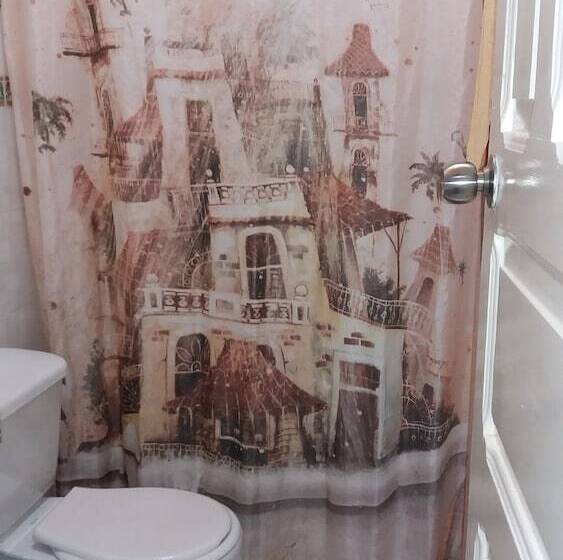 هتل Casa Dra Nancily Y Liday