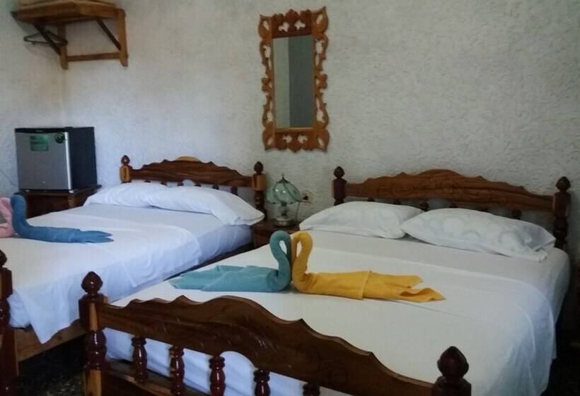 هتل Casa Dra Nancily Y Liday