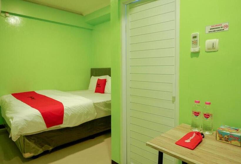 فندق Reddoorz @ Jalan Gatot Subroto Semarang