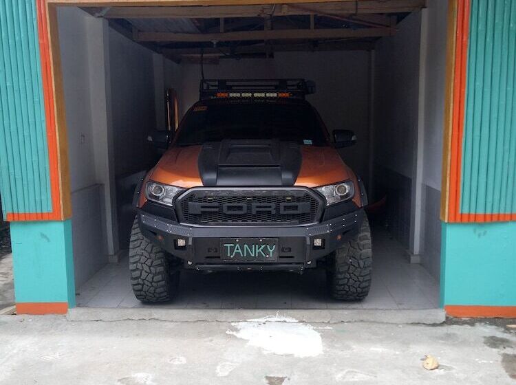 בית מלון כפרי Smallfrys Beach Resort