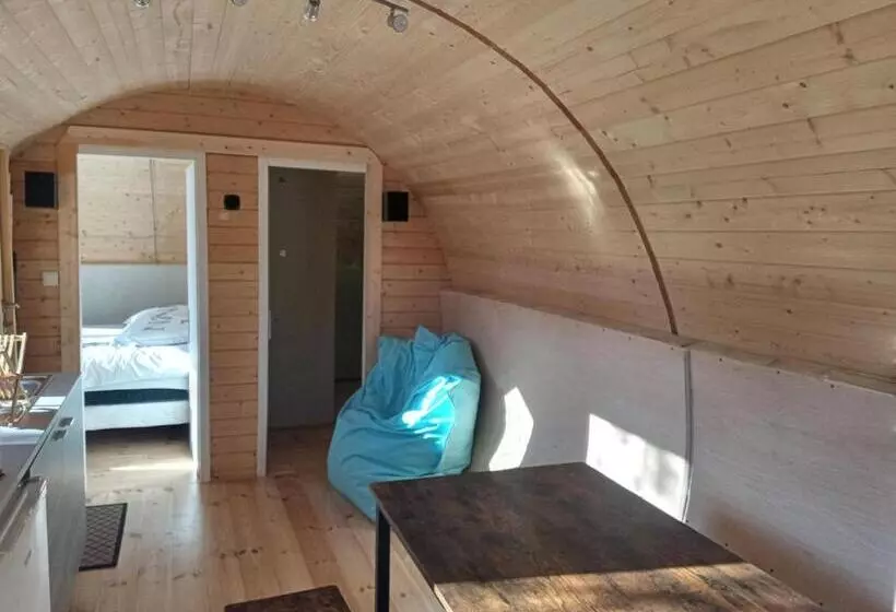 ペンション Les Insolites Du Villaret