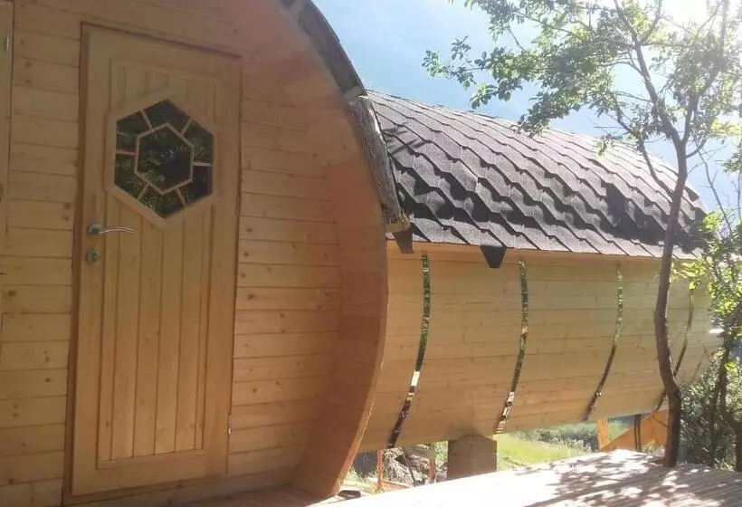 ペンション Les Insolites Du Villaret