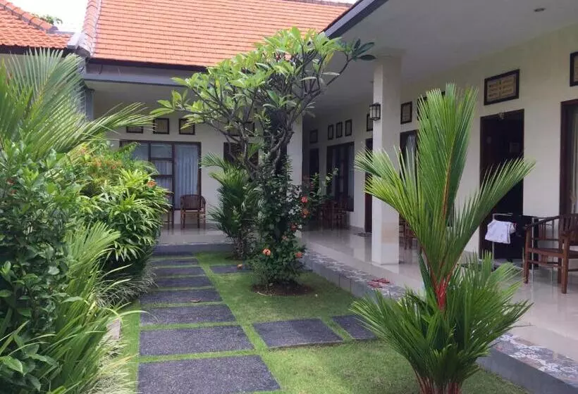 ペンション Purnama Guesthouse