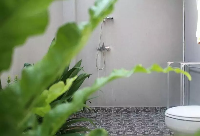 ペンション Purnama Guesthouse