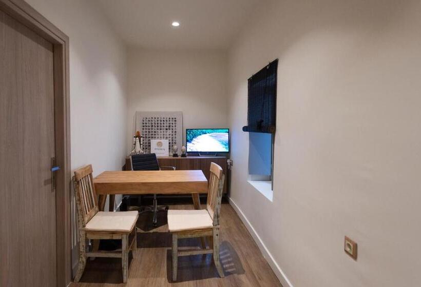 Majatalo Pylosea Luxury Lodge