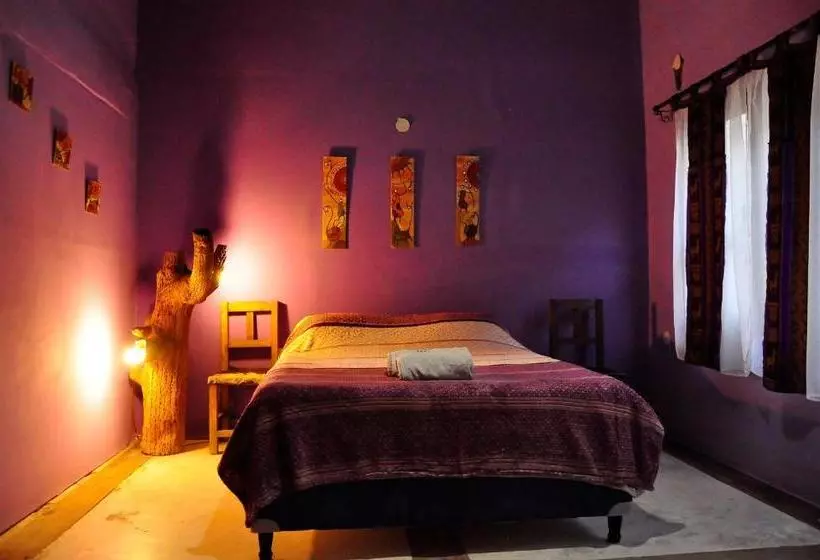 ベッドアンドブレックファースト Giramundo Hostel Purmamarca