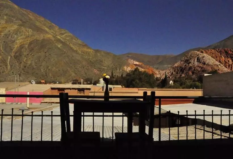 ベッドアンドブレックファースト Giramundo Hostel Purmamarca