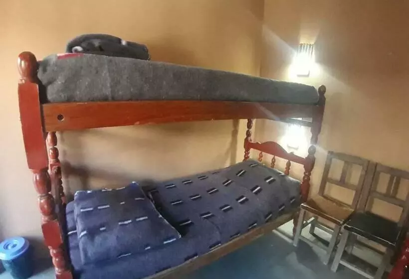 ベッドアンドブレックファースト Giramundo Hostel Purmamarca