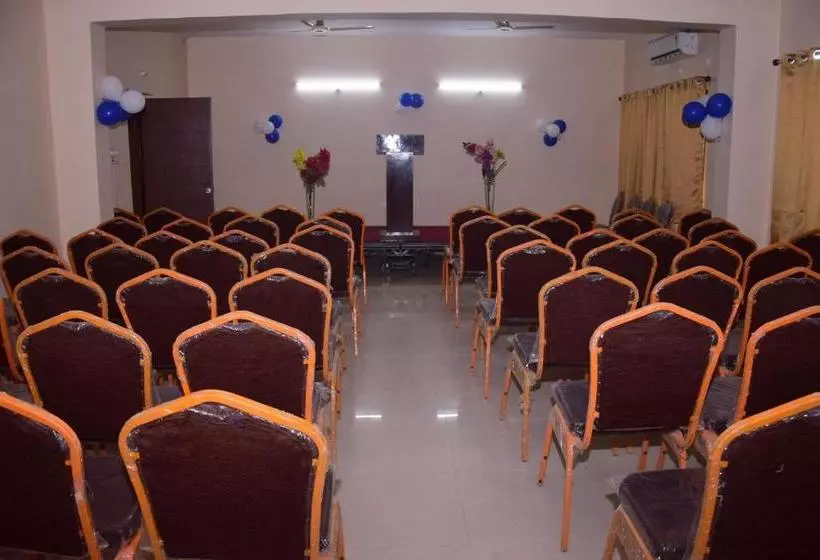 ホテル Jmd International Purnea