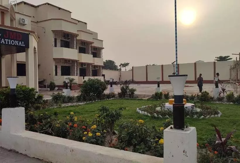ホテル Jmd International Purnea