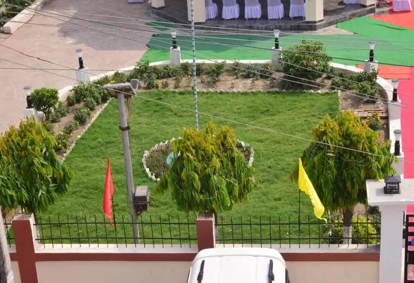 ホテル Jmd International Purnea