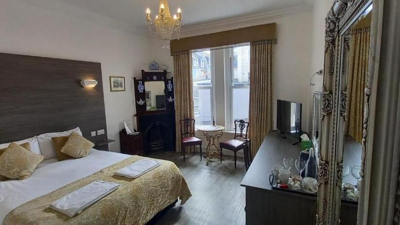 تختخواب و صبحانه Grosvenor House   Onsite Free Parking