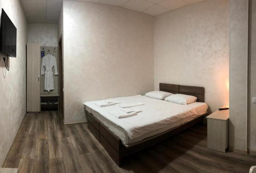 هتل міні готель білий квадрат