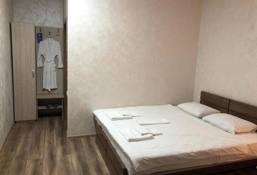 هتل міні готель білий квадрат