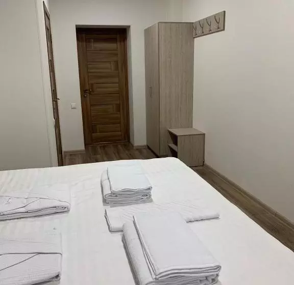 Hotelli міні готель білий квадрат