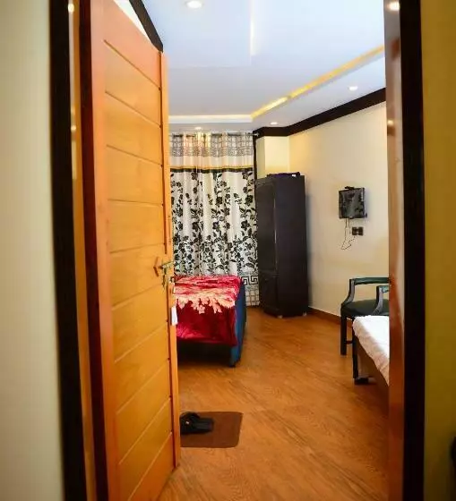Hotel Bhurban Inn