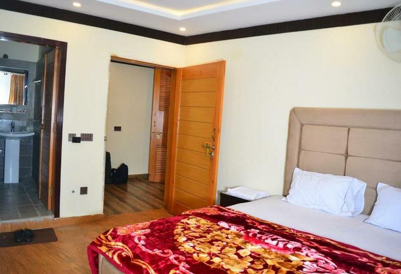 Hotel Bhurban Inn