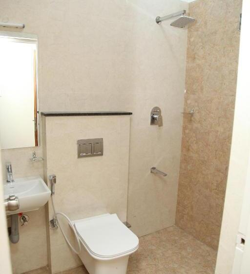 Hotel Century Courtyard