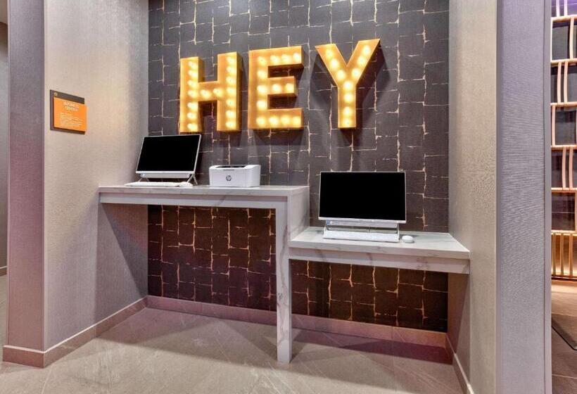 בית מלון כפרי La Quinta Inn & Suites By Wyndham Terrell