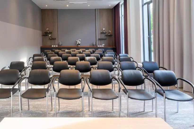 هتل Plaza Premium Munchen